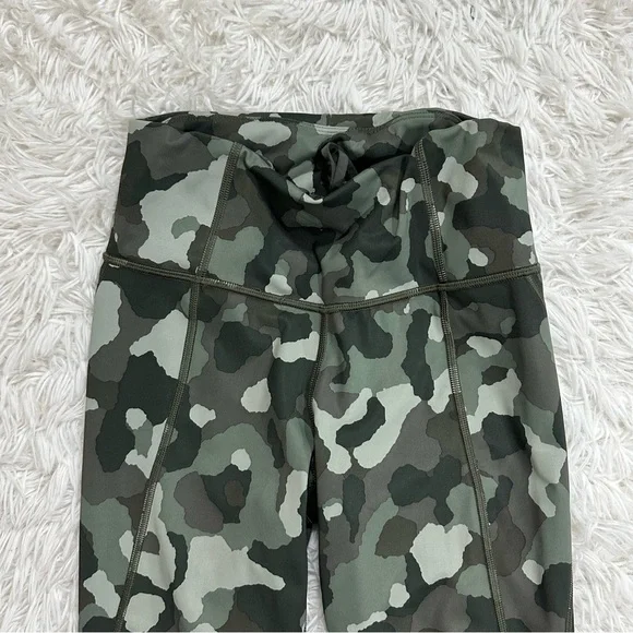 Athleta Lightning Camo 7/8 Tight Leggings in SuperSonic Green Camo Size XS - Picture 6 of 10